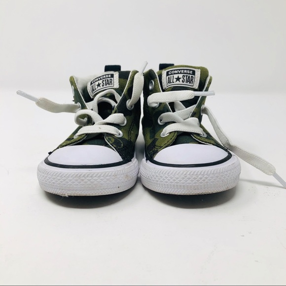 ❌SOLD❌ CONVERSE TODDLER CAMO MID SNEAKERS SZ6 - Picture 4 of 8